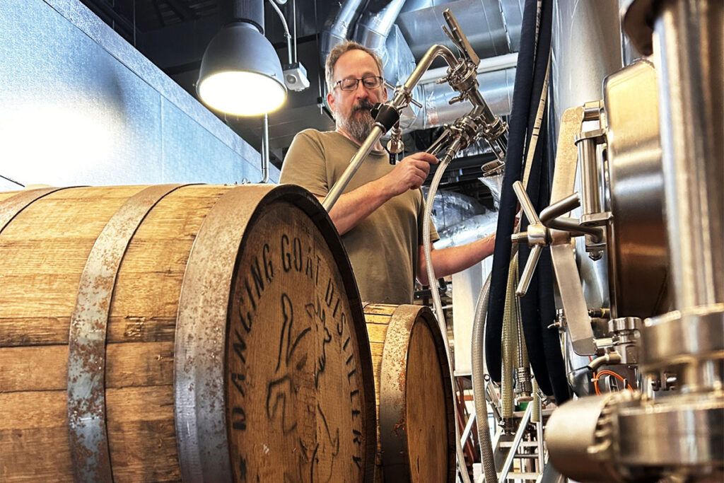 FULL MILE BEER COMPANY & KITCHEN